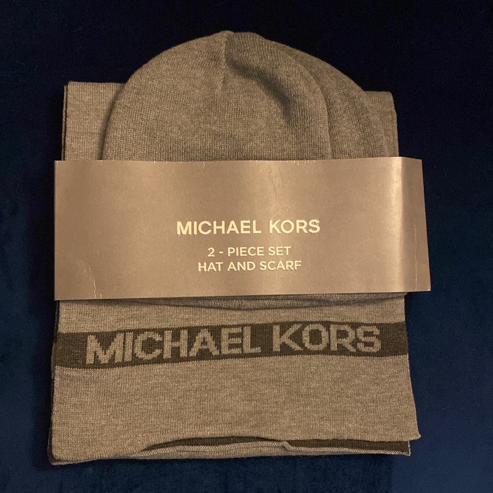 Michael Kors Hat & Scarf Set
